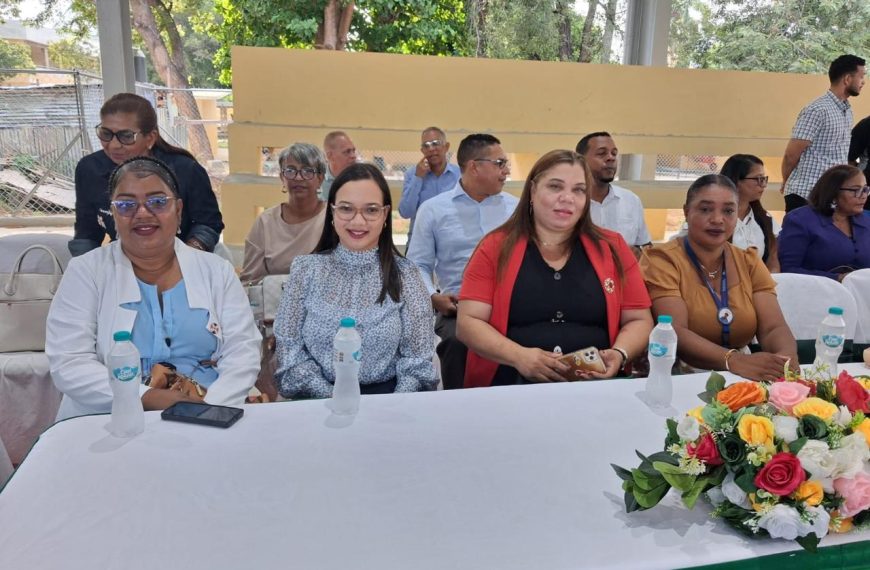 Hospital Municipal Guayub&iacute;n presente en la apertura del a&ntilde;o escolar 2026-2027